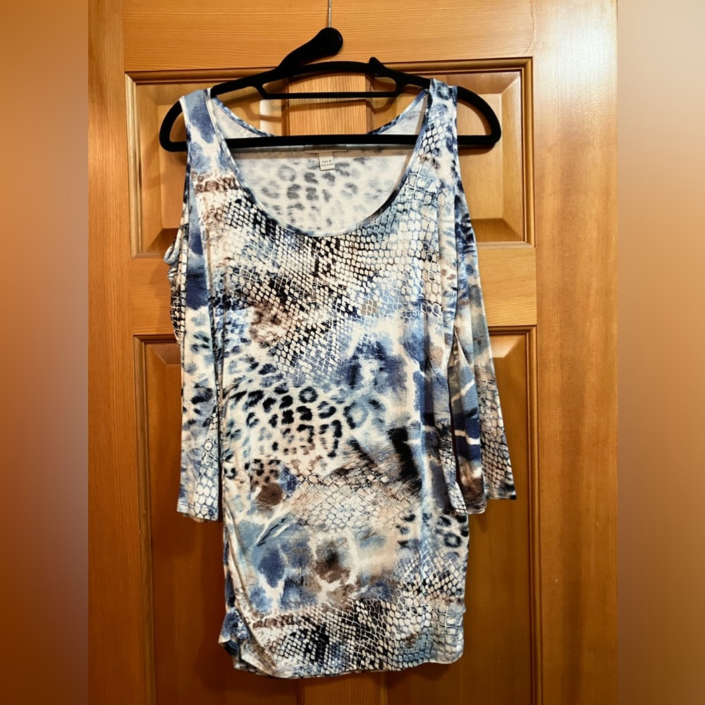 Boston Proper blue snake&leopard print cold shoulder long sleeve top size medium